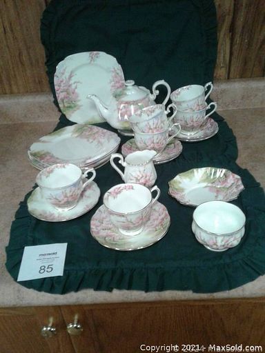 Auction 31141 (2 of 8)