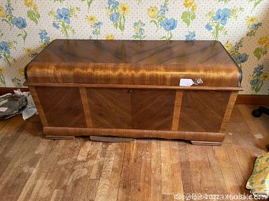 Auction 40332 (1 of 8)