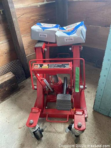 Auction 71849 (3 of 8)