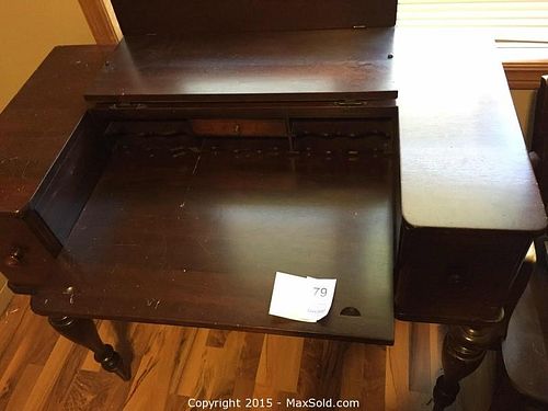 Lot #0079 (1 of 11)