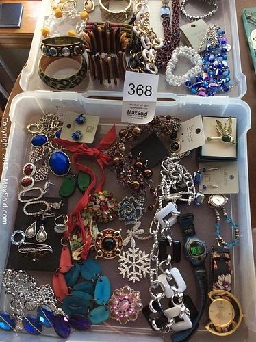 Lot #0368 (1 of 11)