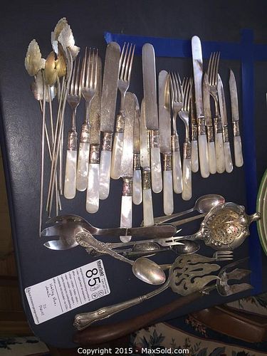 Lot #0085 (1 of 15)
