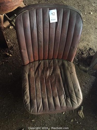 Lot #0012 (1 of 10)