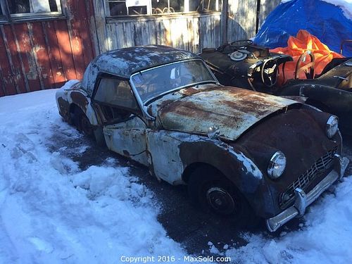 Lot #0054 (1 of 9)
