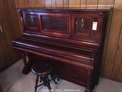 Lot #0810 (1 of 26)