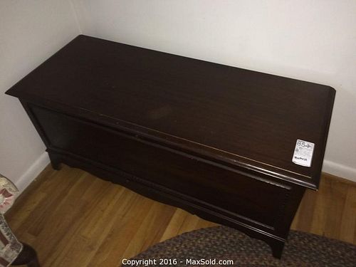 Lot #0854 (1 of 17)