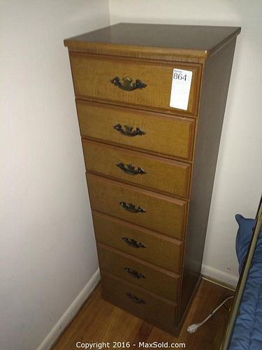 Lot #0864 (1 of 11)