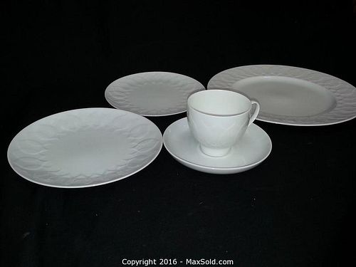 Lot #0044 (1 of 13)