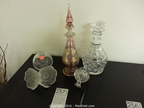 Lot #0257 (1 of 9)