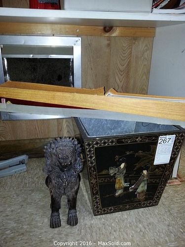Lot #0267 (1 of 11)