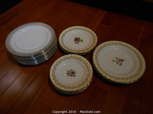 Lot #0253 (1 of 10)
