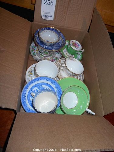 Lot #0256 (1 of 15)