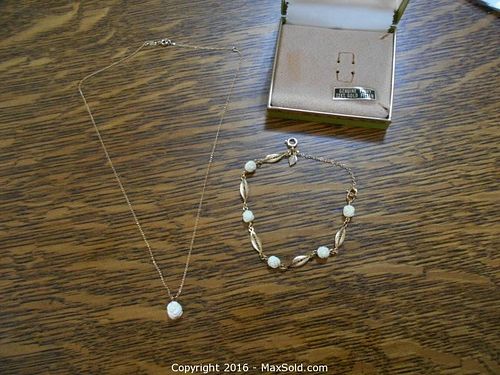 Lot #0273 (1 of 11)