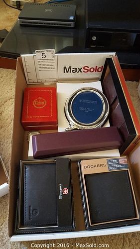 Lot #0005 (1 of 11)