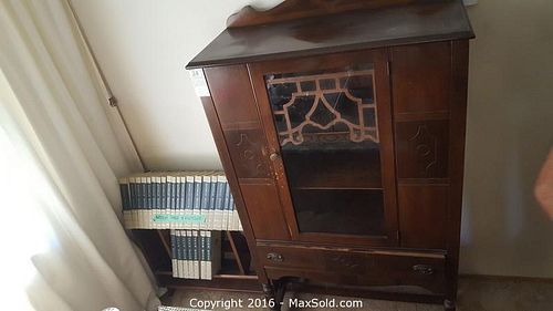 Lot #0024 (1 of 20)