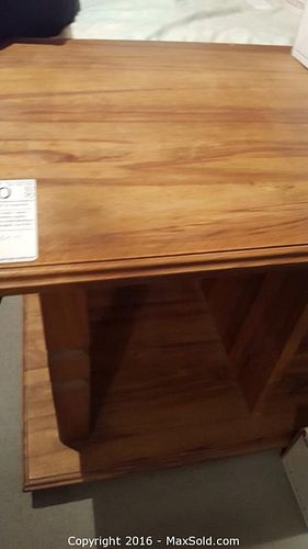 Lot #0050 (1 of 7)
