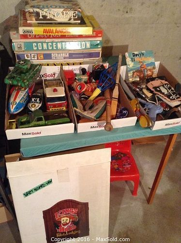 Lot #0090 (1 of 12)