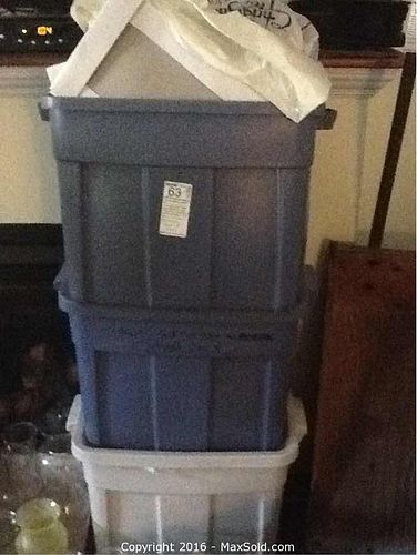 Lot #0063 (1 of 11)