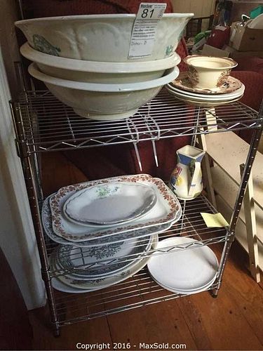 Lot #0081 (1 of 17)