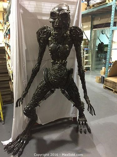Lot #0022 (1 of 12)