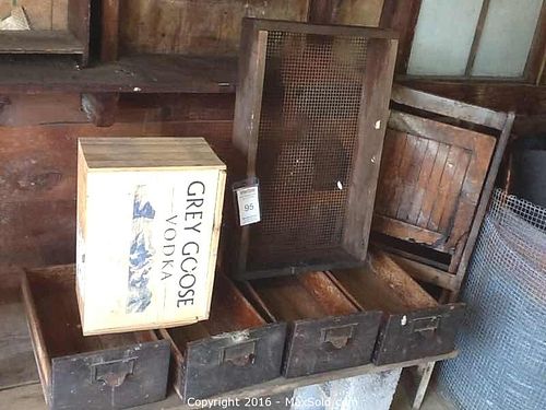 Lot #0095 (1 of 9)