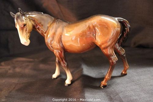 Lot #0059 (1 of 7)