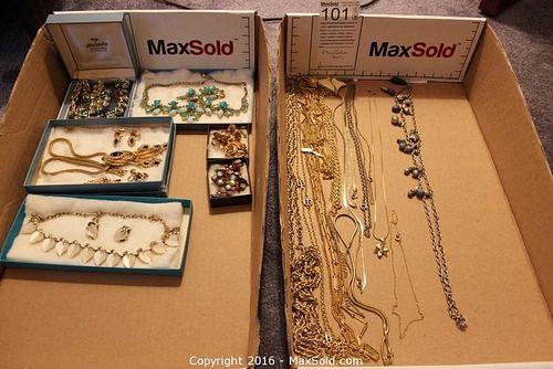 Lot #0101 (1 of 9)