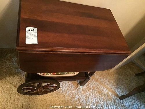 Lot #0484 (1 of 7)