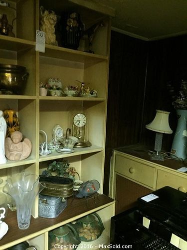 Lot #0532 (1 of 26)