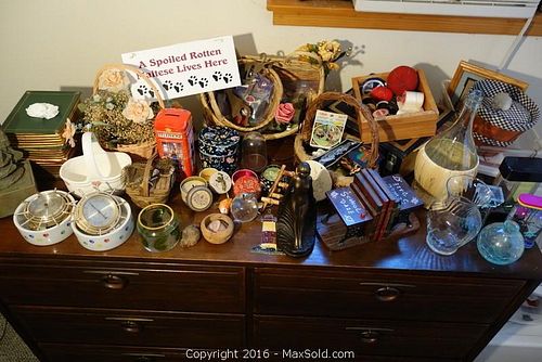 Lot #0062 (1 of 13)