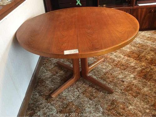 Lot #0112 (1 of 4)