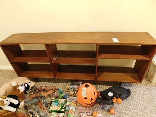 Lot #0994 (1 of 6)