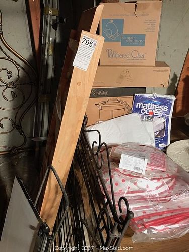 Lot #0795 (1 of 10)