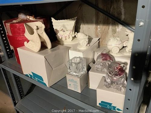 Lot #0820 (1 of 13)
