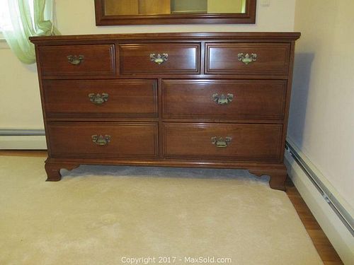 Lot #0829 (1 of 7)