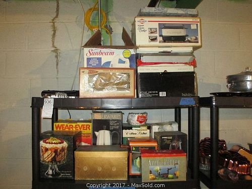 Lot #0936 (1 of 13)