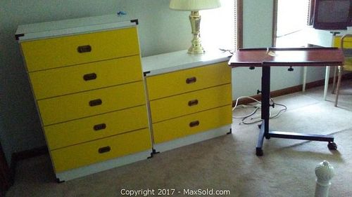 Lot #0084 (1 of 22)
