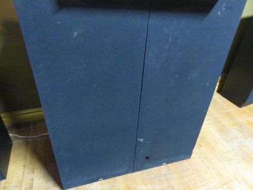 Lot #0656 (1 of 6)