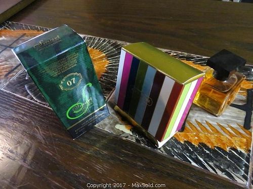 Lot #0666 (1 of 10)