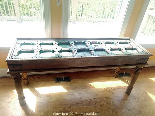 Lot #0051 (1 of 10)
