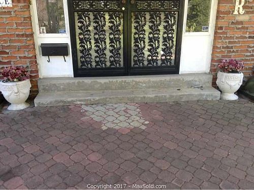 Lot #0210 (1 of 3)