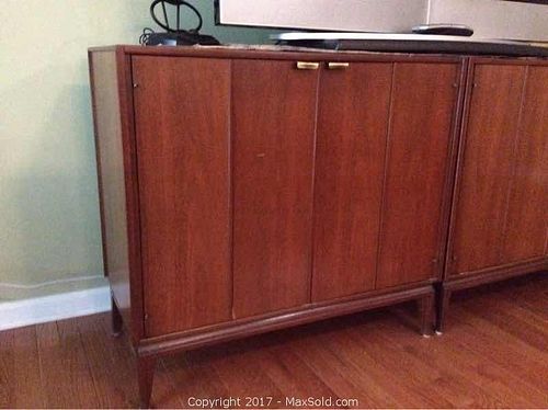 Lot #0562 (1 of 11)