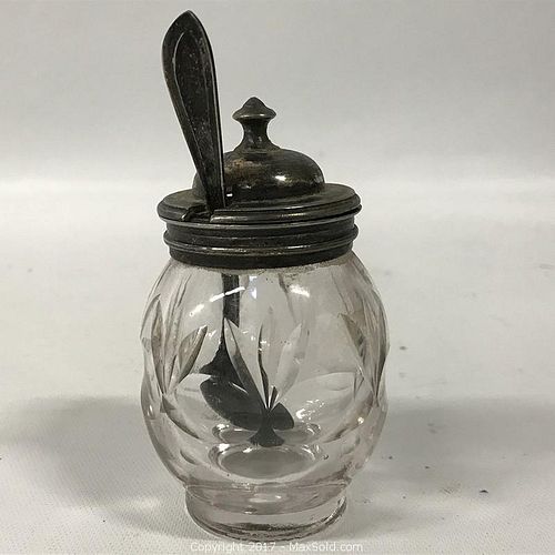 Lot #0159 (1 of 2)