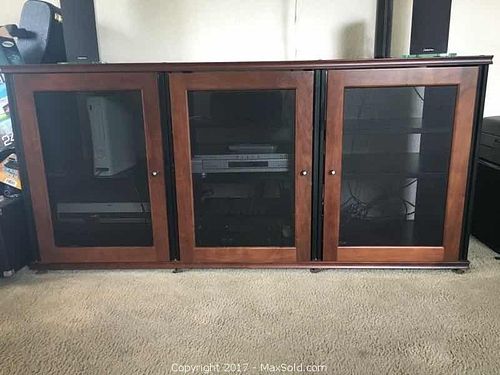 Lot #0009 (1 of 3)