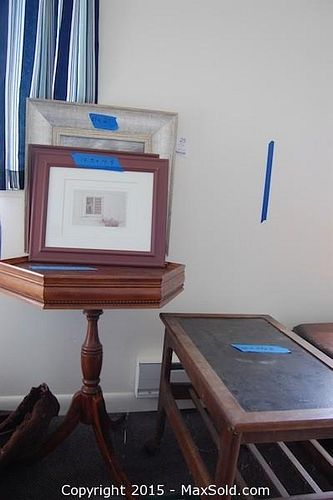Lot #0025 (1 of 19)