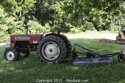 Lot #0052 (1 of 21)