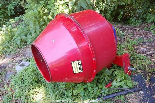 Lot #0057 (1 of 13)