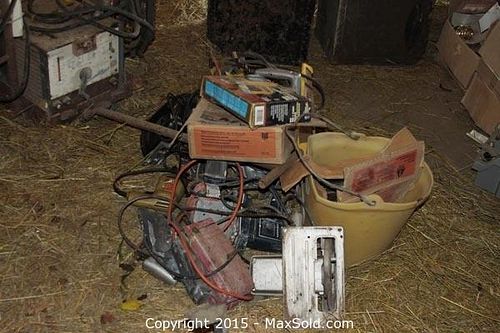 Lot #0124 (1 of 14)