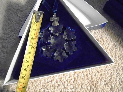 Lot #0025 (1 of 2)