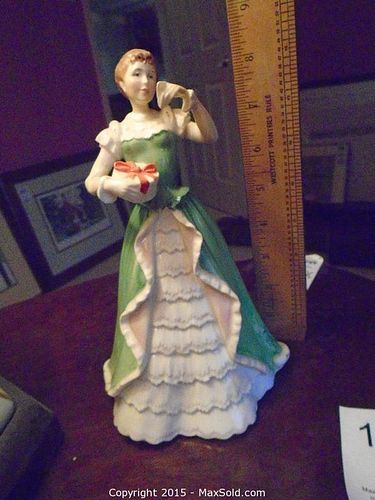 Lot #0172 (1 of 4)